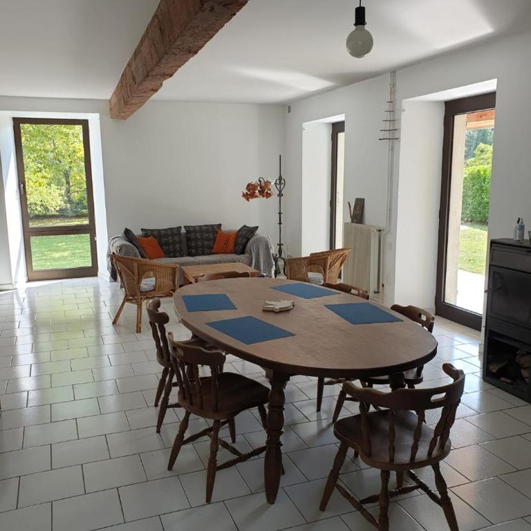 Maison rustique pyrénéenne, vue sur les montagnes - Two-Bedroom House - 4
