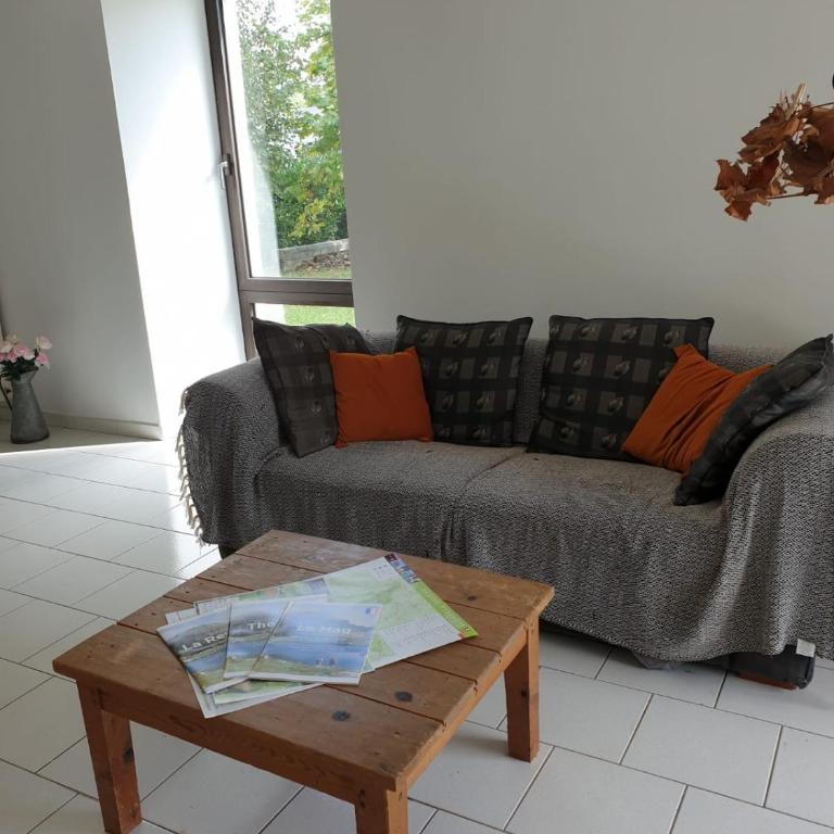 Maison rustique pyrénéenne, vue sur les montagnes - Two-Bedroom House - 3
