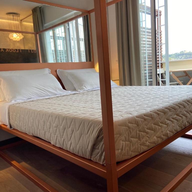 5-Rooms Apartment - Double Room with Terrace - 1