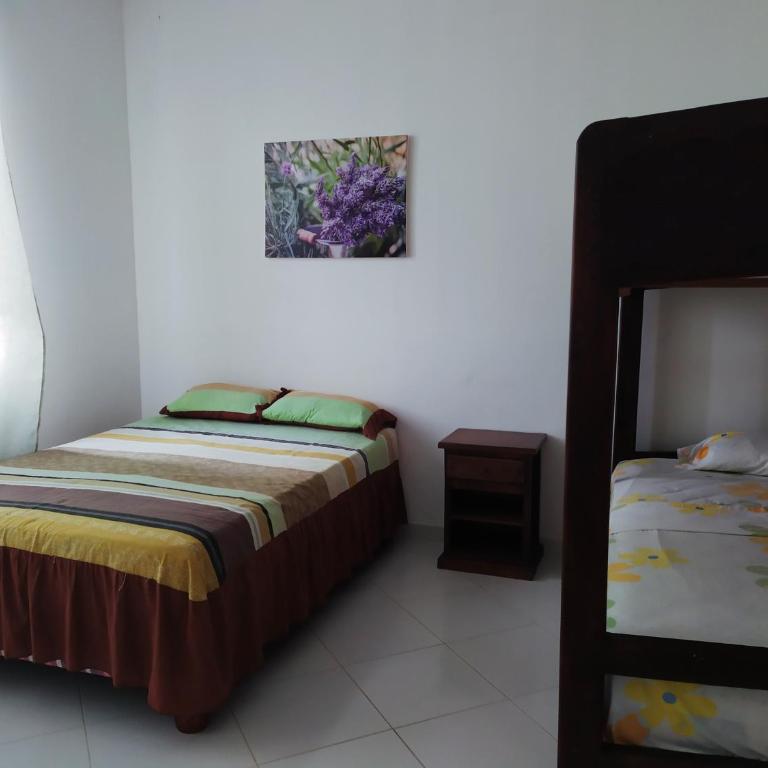 Hotel Salduba - Standard Quadruple Room - 1