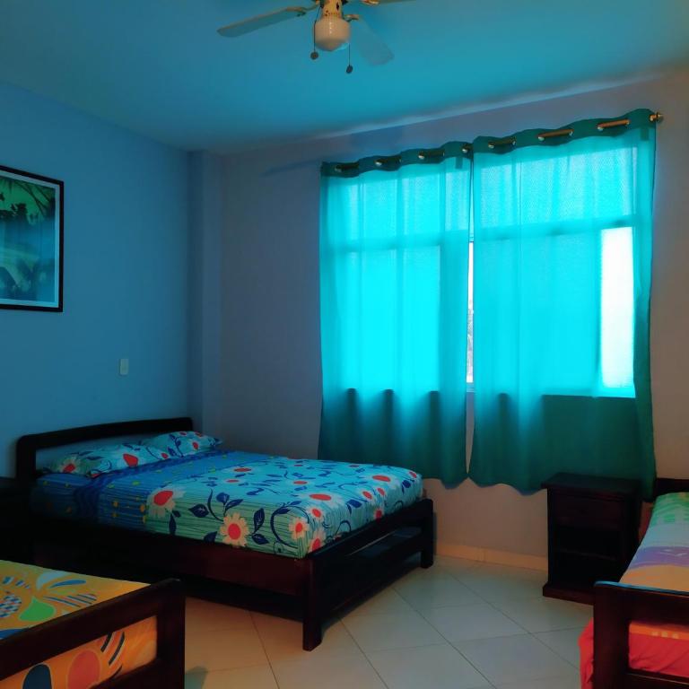 Hotel Salduba - Classic Quadruple Room - 2