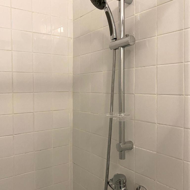Chez Léo, Charme et Confort 5 min Gare 10 min Vieux Port - Appartement 1 Chambre - 14