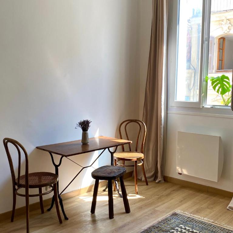 Chez Léo, Charme et Confort 5 min Gare 10 min Vieux Port - Appartement 1 Chambre - 4