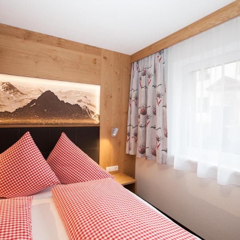 Haus Küchelspitz - Dreibettzimmer - 4