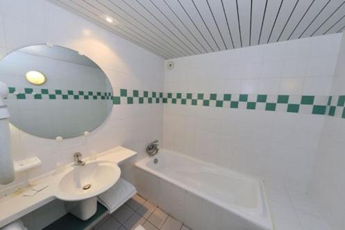 Le Robinson - Chambre Triple avec Balcon - 5