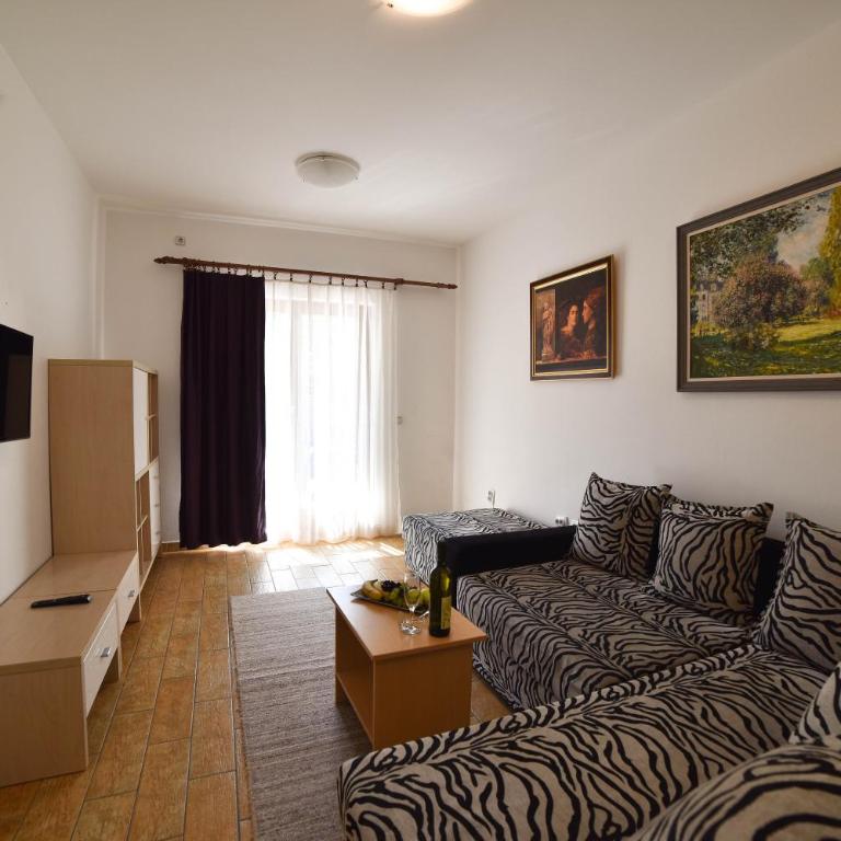 SUNCE Inn - Family Room with Terrace - 7
