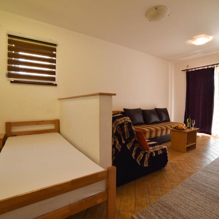 SUNCE Inn - Family Room with Terrace - 3