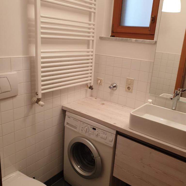 Ampio appartamento su 2 livelli con garage coperto - Appartamento con 3 Camere da Letto - 10