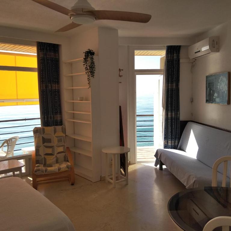 Junto al Mar - Estudio con vistas al mar - 16