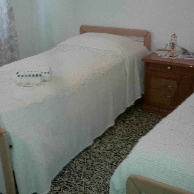 B&B In Centro - Camera Doppia con Letti Singoli e Bagno in Comune - 7