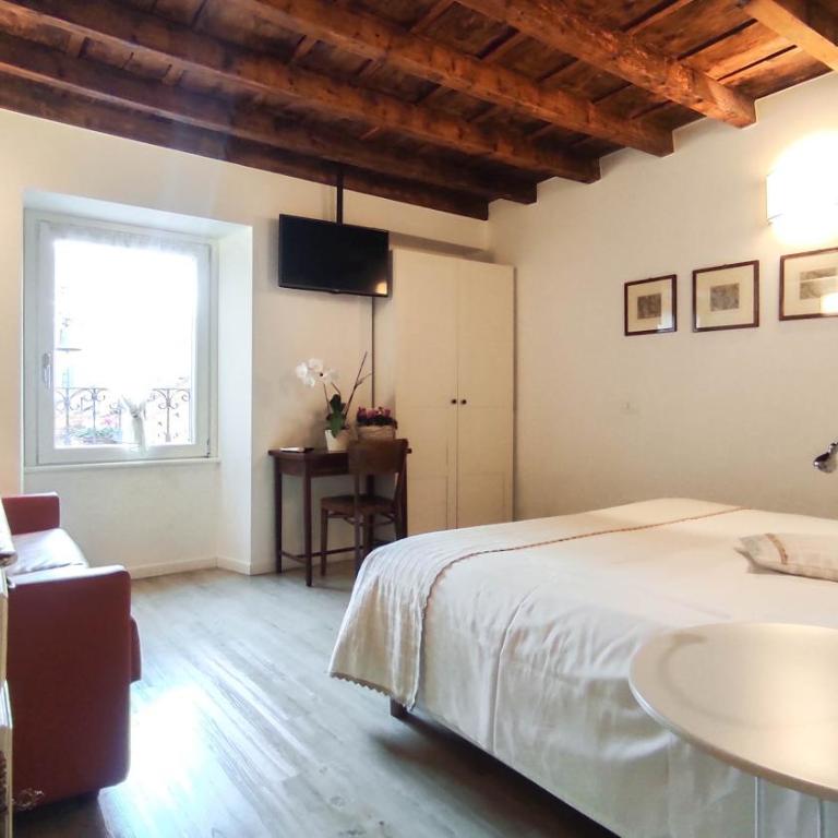 B&B ai Musei - Camera Superior Doppia con Letti Singoli con Vista Città - 2