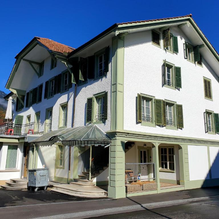 Interlaken Town House Sleeps 12 guests Central - Apartment - Erdgeschoss - 4