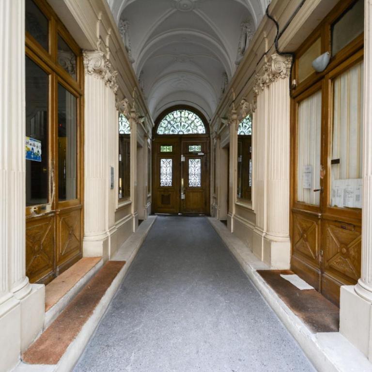 New and renovated amazing flat in heart of PARIS - Appartement 1 Chambre - 12