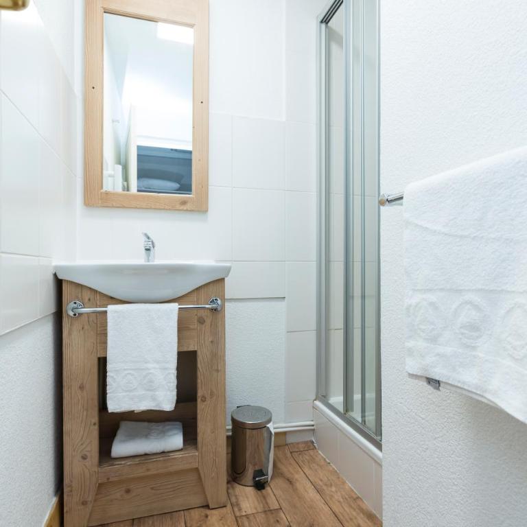 Résidence Odalys Les Chalets de l'Arvan II - Appartement 2 Chambres (6 Adultes) - 12