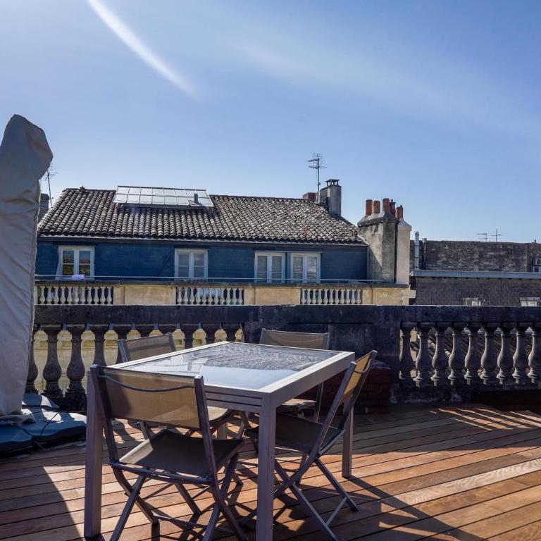 Chateau Trompette - Localisation exceptionnelle 4 chambres 2 salles de bain et grande terrasse - Appartement avec Terrasse - 9