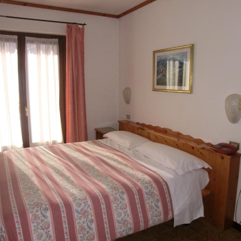 Hotel Piccolo Mondo - Camera Matrimoniale - 9