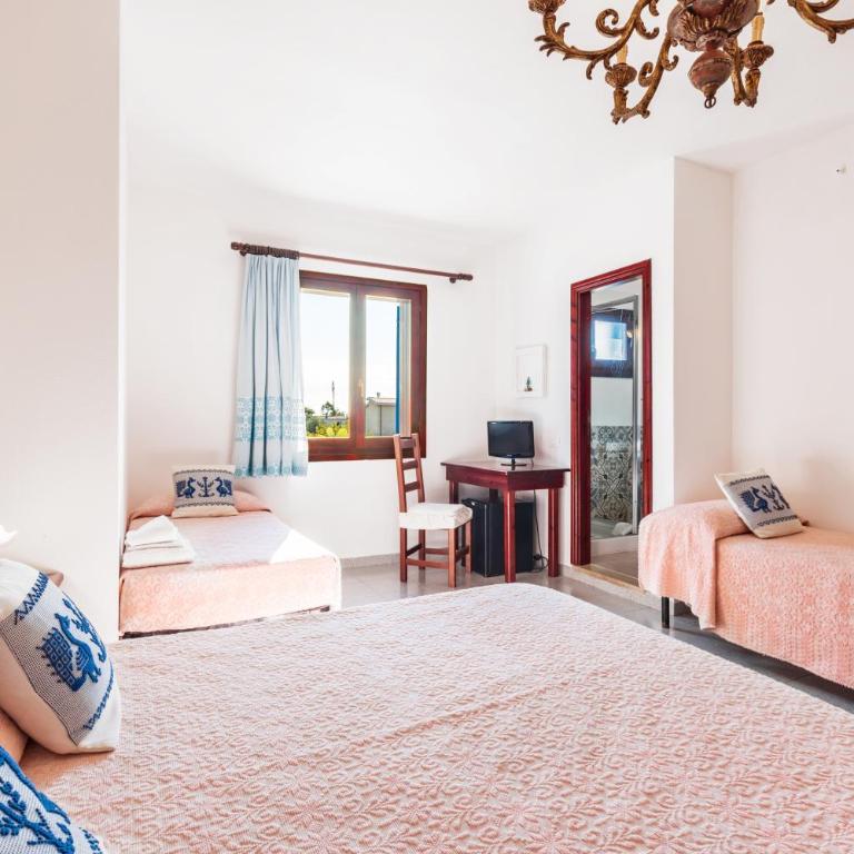Hotel S'Ortale, Possibilità di Parcheggio interno e Ristorante all'aperto - Camera Familiare (2 Adulti + 2 Bambini) - 4