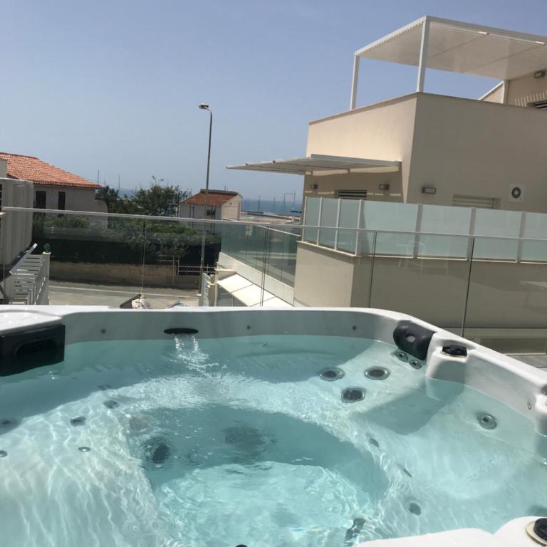 DELPOSTO Marina di Ragusa PRL - Appartamento con 2 Camere da Letto - 1