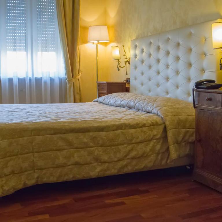 Hotel Continental - Triple Room - 2