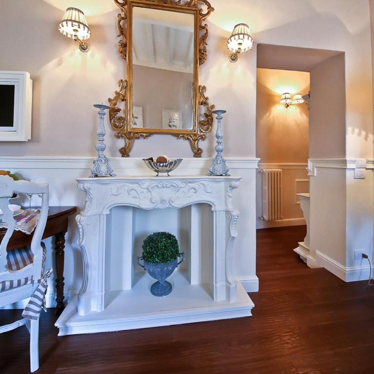 Ponte Vecchio Luxury Suite - Daily Refresh Available - Appartamento con 2 Camere da Letto - 12