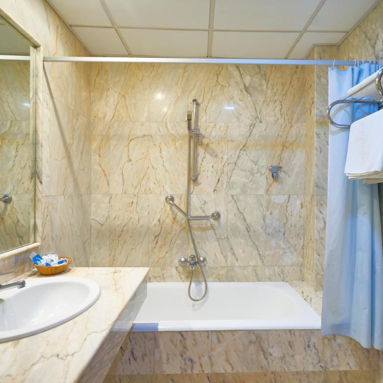 Crisol Guadalupe - Double Room with Extra Bed - 4