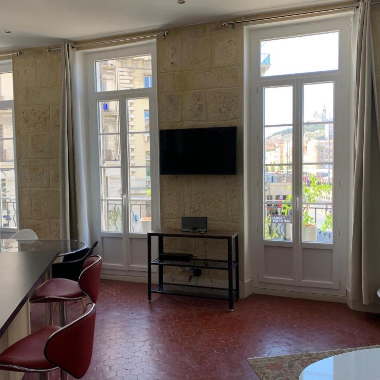 Vieux Port Clim Calme Vue Bonne Mere ou Eglise Appartements de Caractere - Appartement 2 Chambres - 10