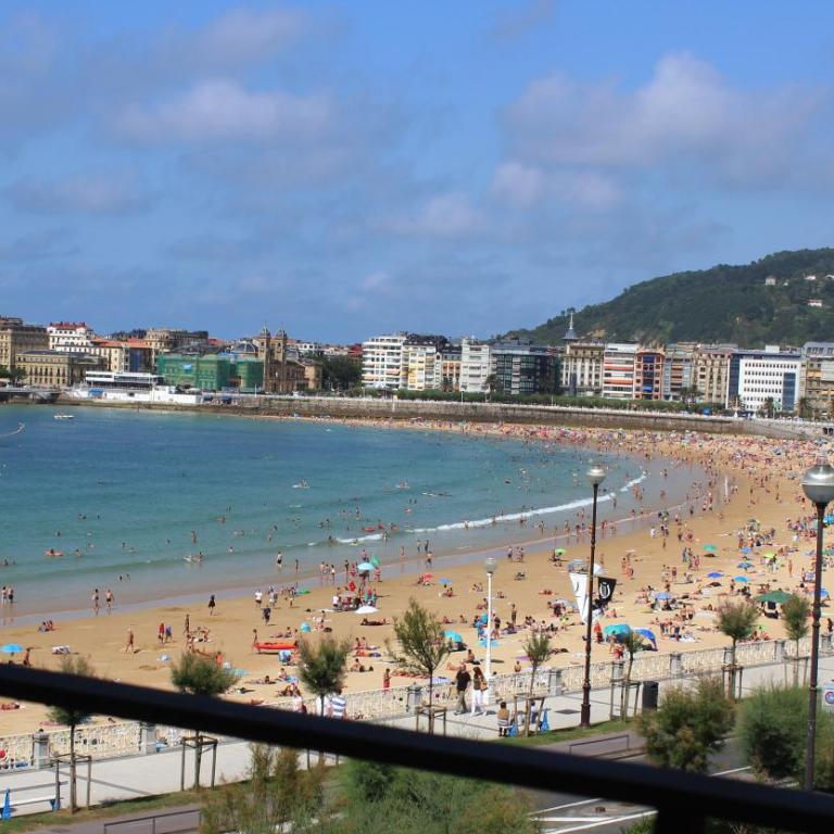 SEAFRONT LUXURY STUDIO - by www,SanSebastianApartments,es - Apartamento Estudio con vistas al mar - 6
