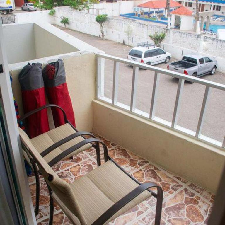 Departamento comodo, a media cuadra de la playa. - Two-Bedroom Apartment - 12