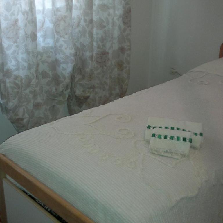 B&B In Centro - Camera Doppia con Letti Singoli e Bagno in Comune - 2