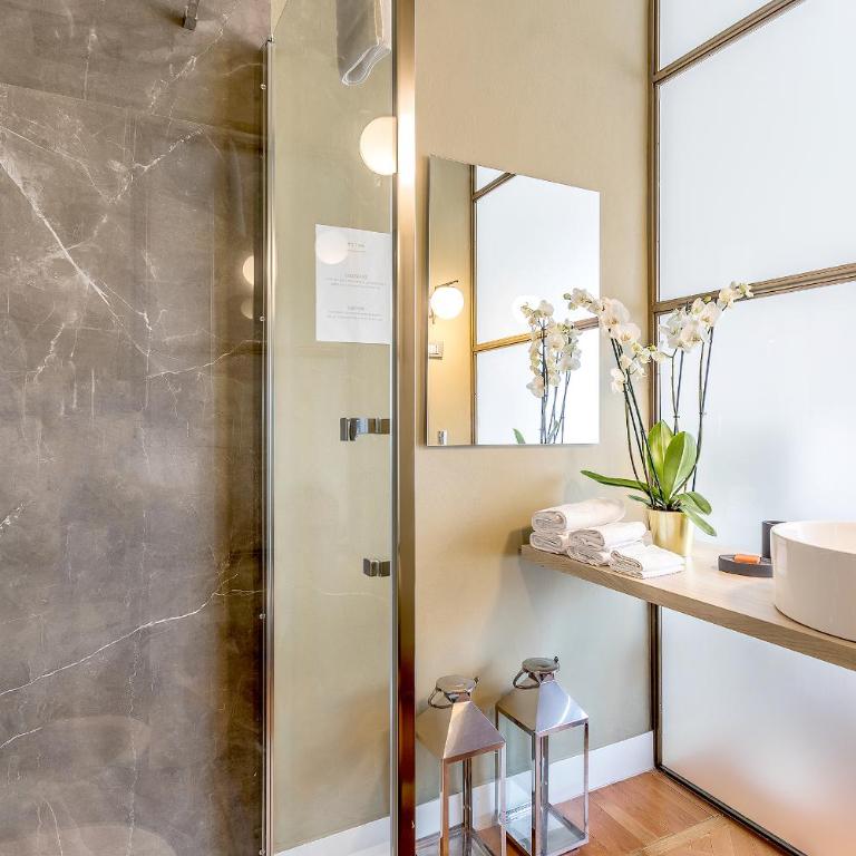Pattini Guest House - Superior King Room - 5