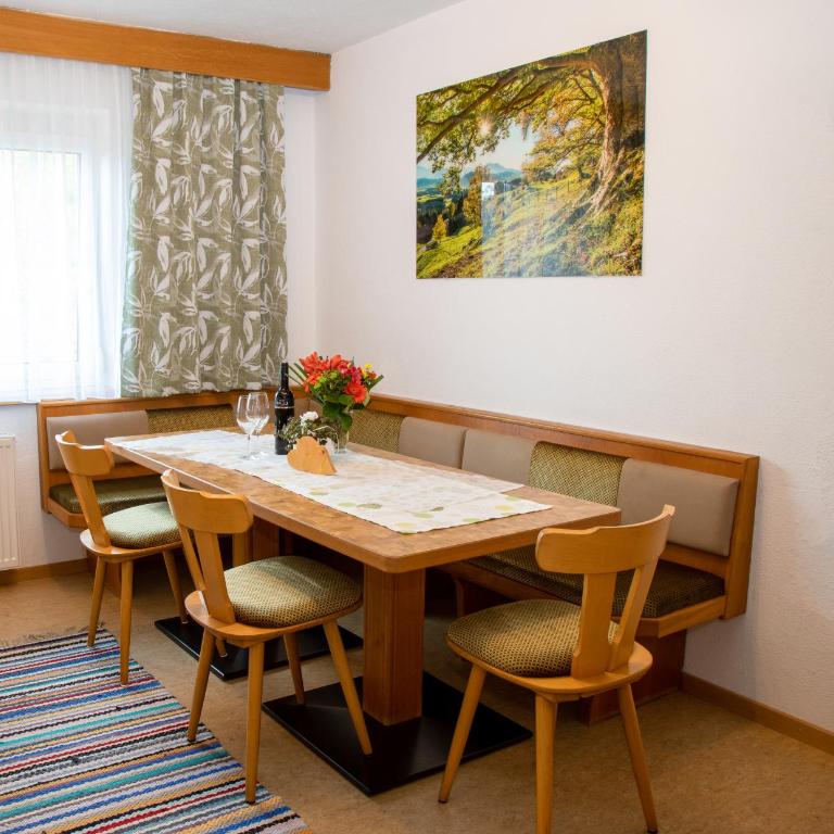 Haus Tirol - Apartment mit 4 Schlafzimmern und einem Balkon - 4