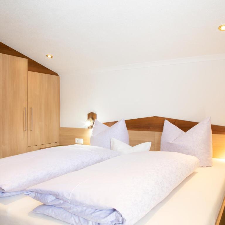 Haus Tirol - Apartment mit 4 Schlafzimmern und einem Balkon - 13
