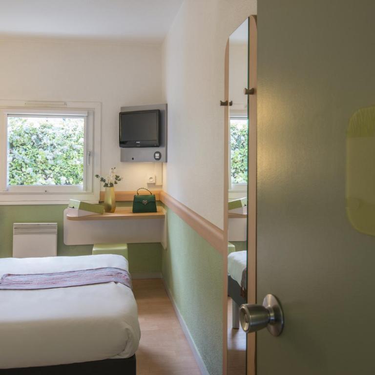 ibis budget Antibes Sophia Antipolis - Chambre Lit Queen-Size - 8