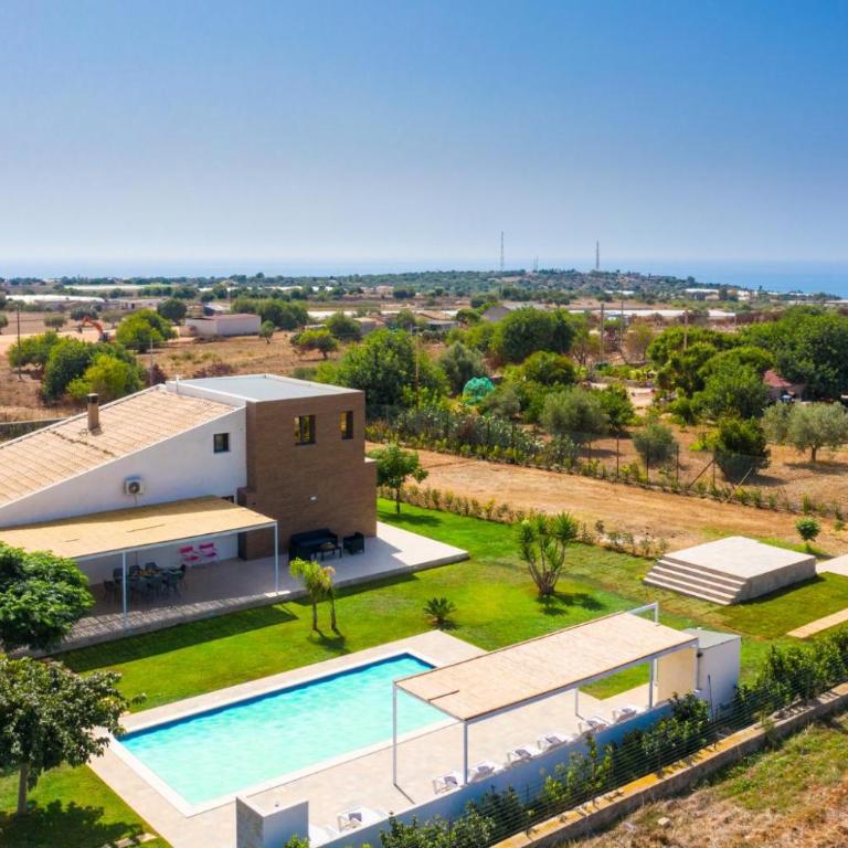 Villa Akos Large Private Pool AC WiFi - Villa - 2