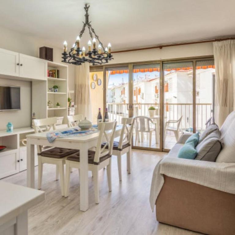 Apartamentos Bellamar - Apartamento con balcón - 1