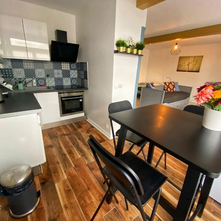 015 CHIC & COSY STUDIO 41m2 HYPERCENTRE WIFI SMART TV NETFLIX - Studio - 25