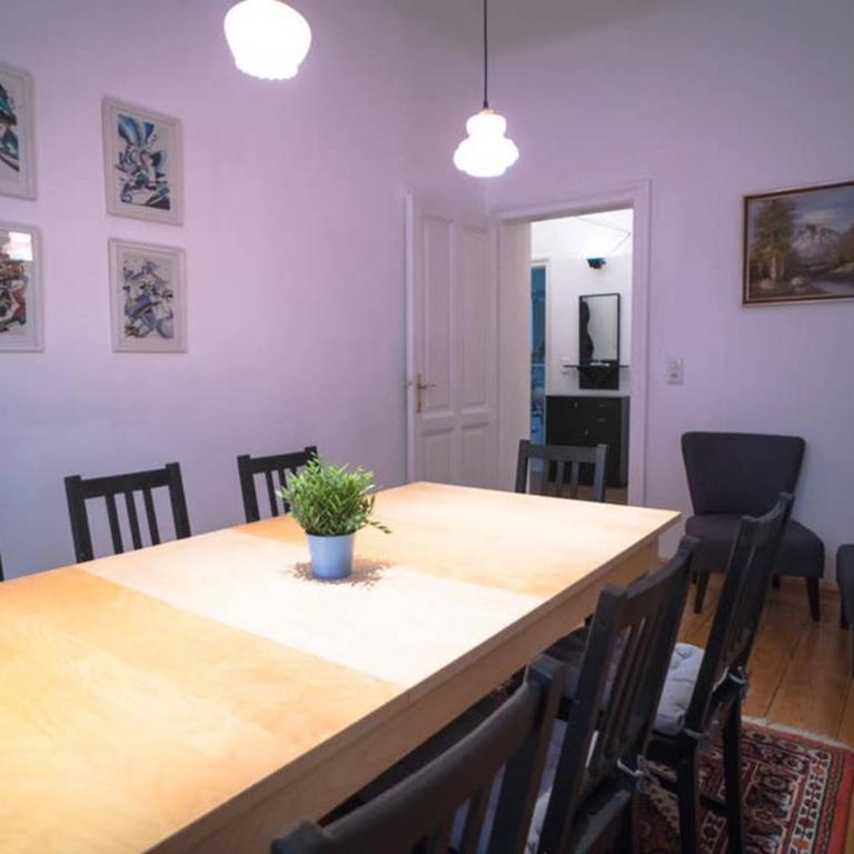 Cosy and Spacious Apartment in the heart of Innsbruck - Apartment mit 2 Schlafzimmern - 16