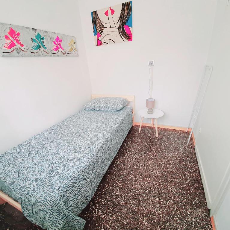 Accogliente Casa Indipendente con Wi-Fi Gratis, Vicino al Centro e alle Attrazioni, 3 Camere - Appartamento con 3 Camere da Letto - 12