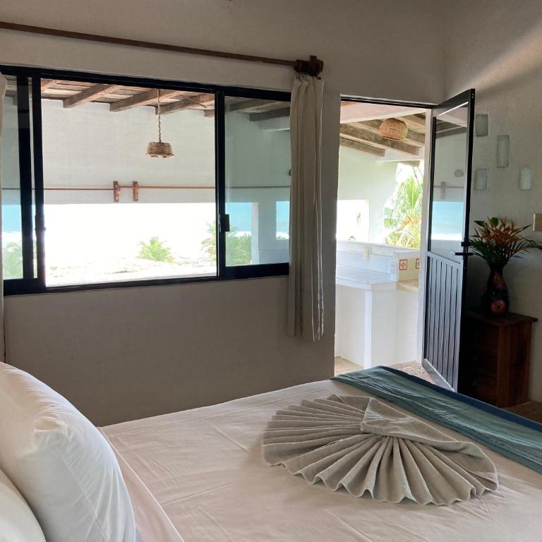 Hotel Arcoiris - Habitación Doble con balcón y vistas al mar - 8