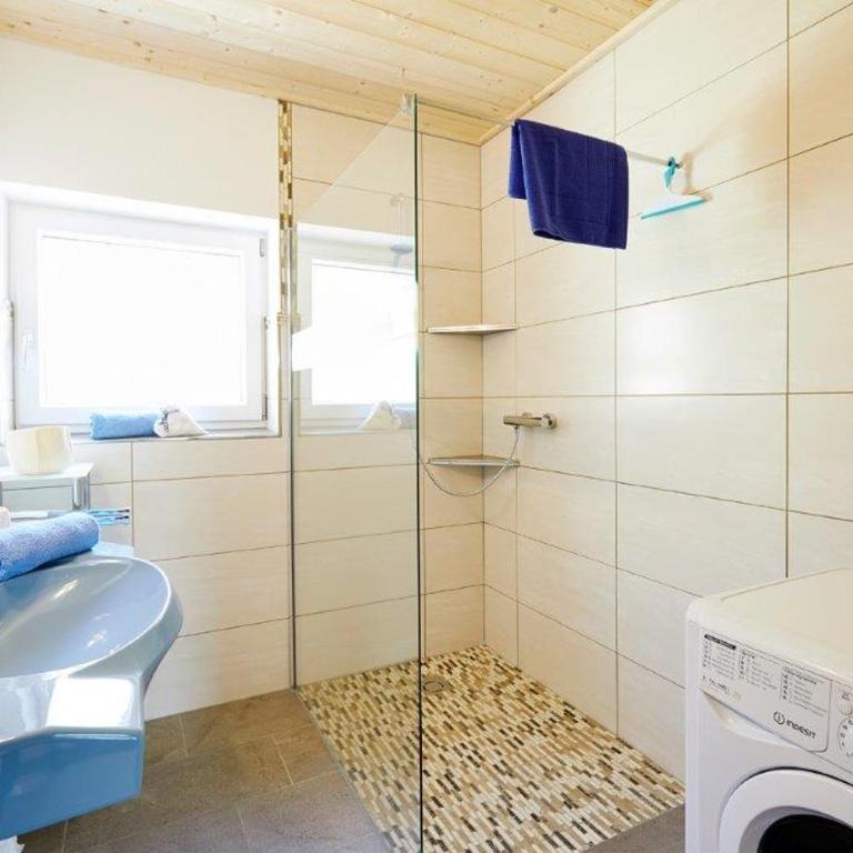Bettys Ferienwohnung - Apartment mit 3 Schlafzimmern - 5