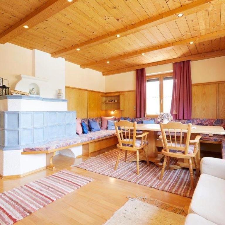 Bettys Ferienwohnung - Apartment mit 3 Schlafzimmern - 4