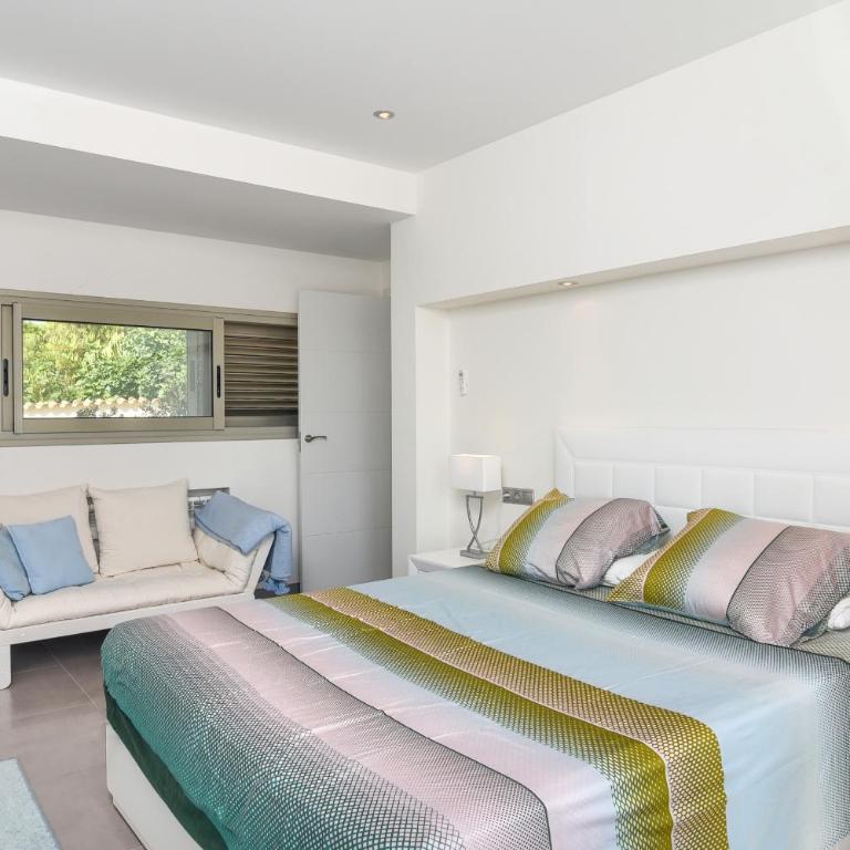 Graham Holiday Rentals - Baladrar - Villa - 30