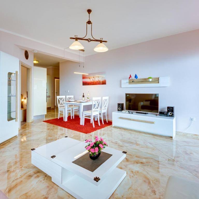 Sveti Luka Apartments - Two-Bedroom Apartment - 7