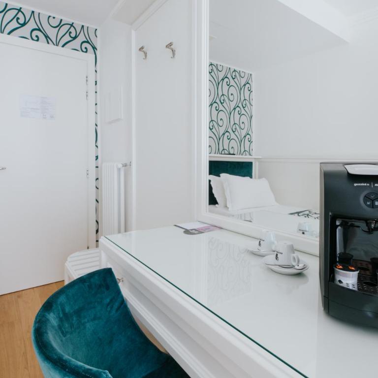 Hotel Città di Parenzo - Camera Doppia con Letti Singoli - 5