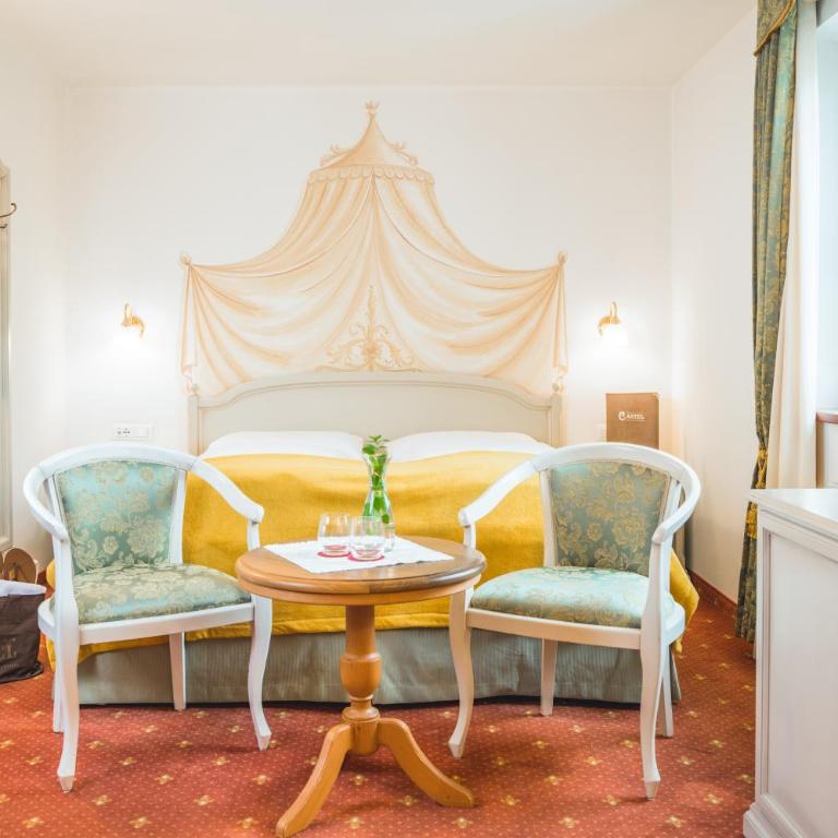Hotel Castel Oswald von Wolkenstein - Camera Matrimoniale/Doppia con Letti Singoli - 1