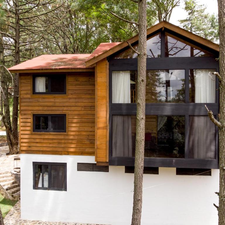 Hermosa Cabaña en Mazamitla a 1km del centro - Hermosa vista - Cómodas habitaciones - Todo cerca - Chalet - 20