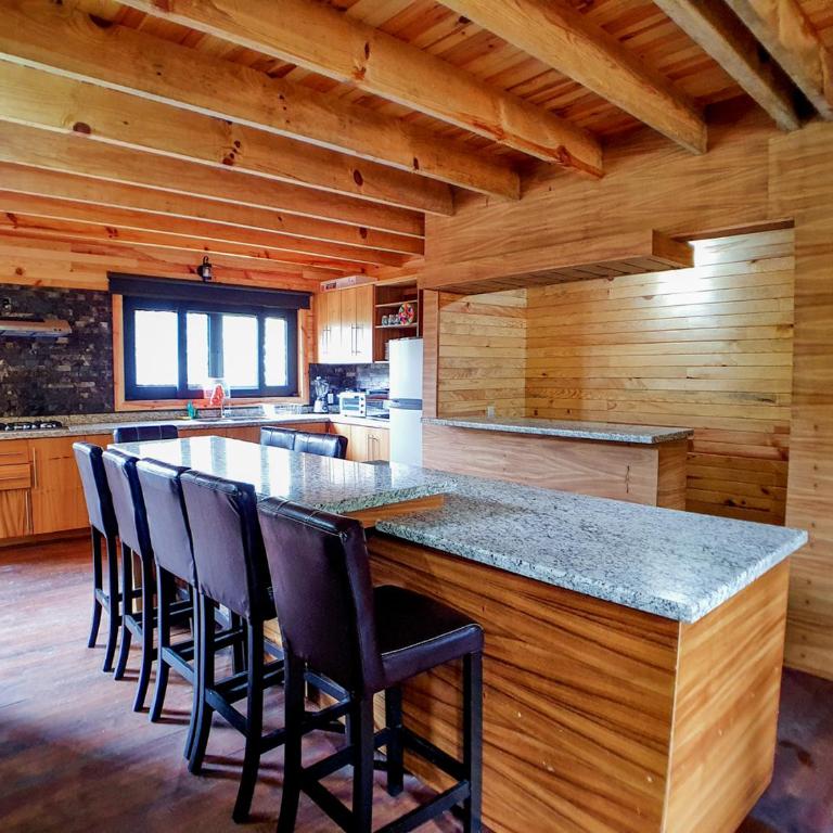 Hermosa Cabaña en Mazamitla a 1km del centro - Hermosa vista - Cómodas habitaciones - Todo cerca - Chalet - 4