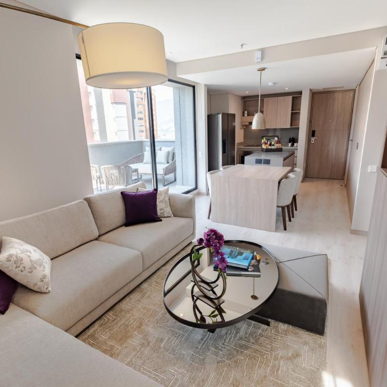 Hotel York Luxury Suites Medellin by Preferred - Suite con terraza - 10