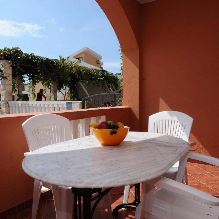 Vila Apartments Lidija - Family Two-Bedroom Suite - 7