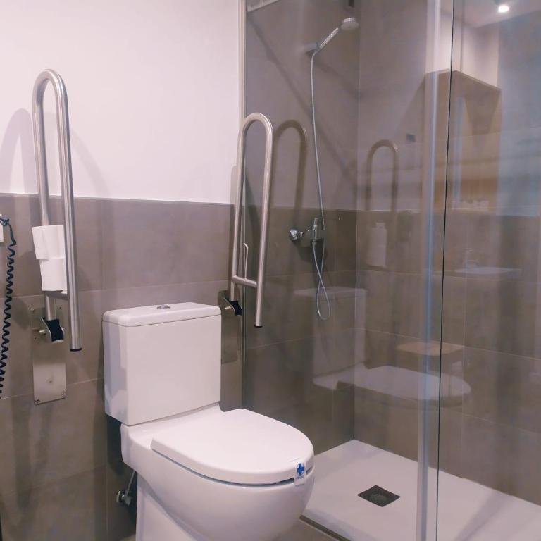 Pensión Sarriegi - Habitación Doble Deluxe con balcón - 1 o 2 camas - 5